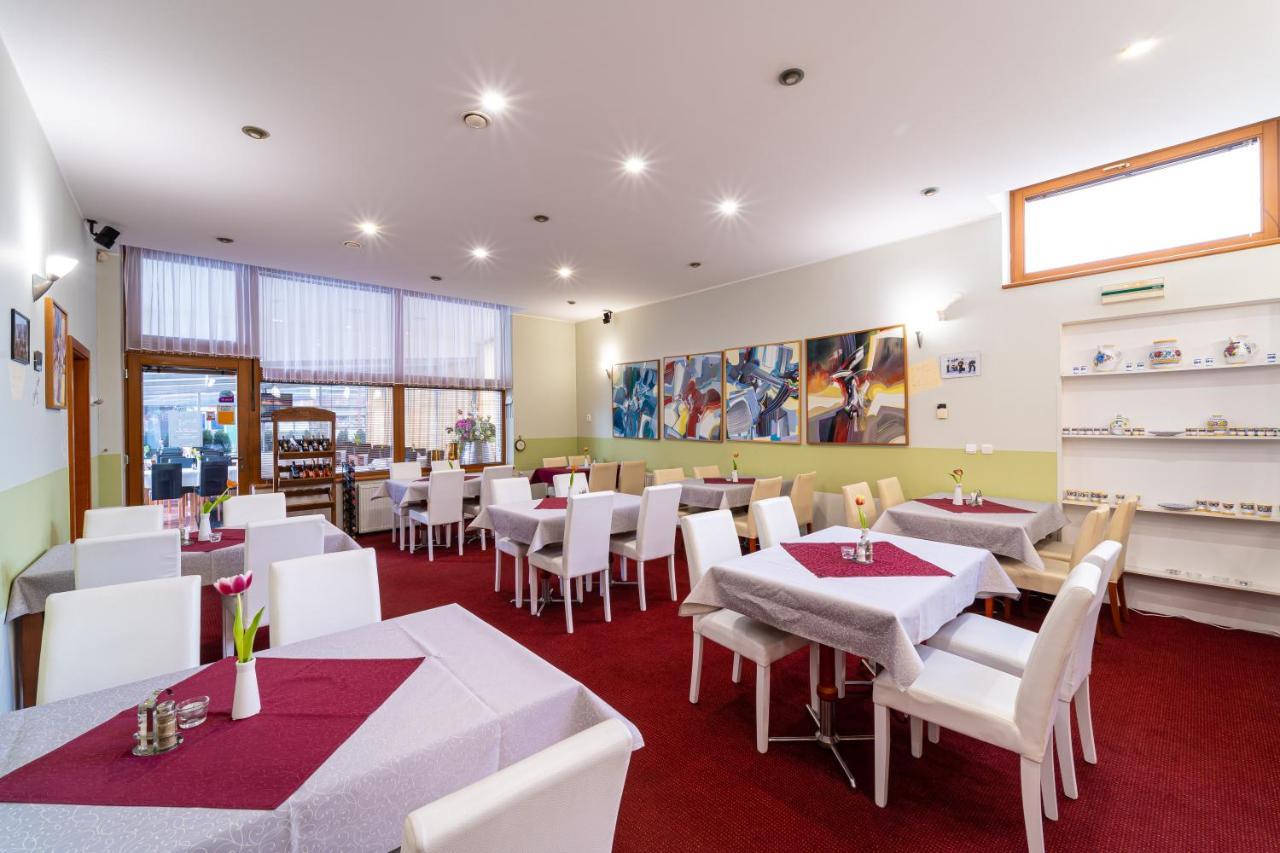 Hotel Artin バルデヨフ エクステリア 写真